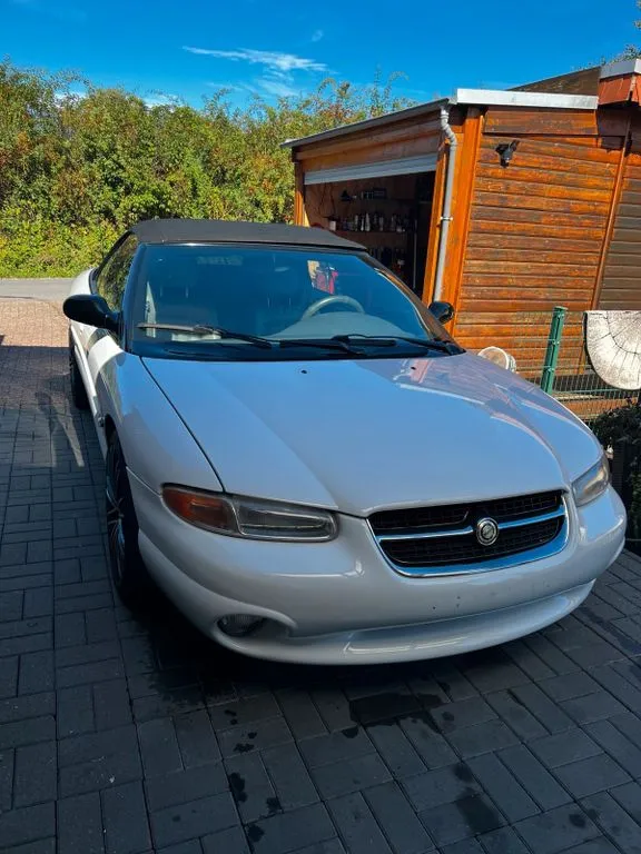 Chrysler Stratus