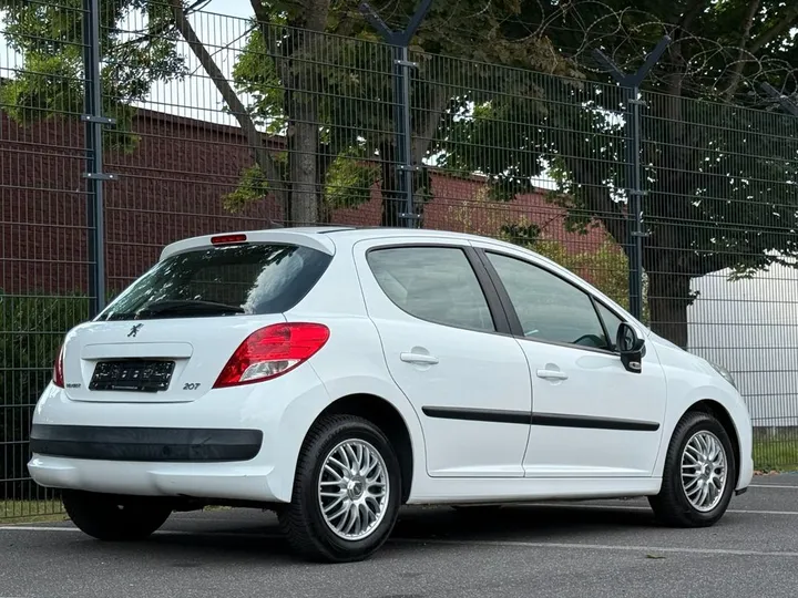 Peugeot 207