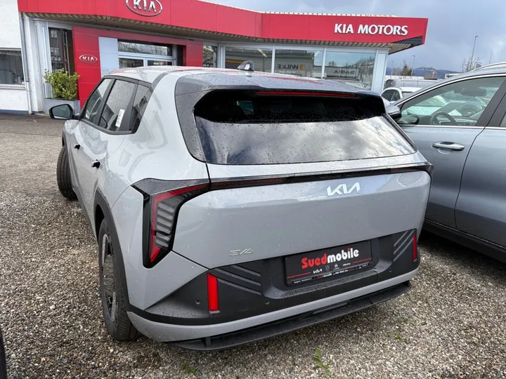 Kia EV4