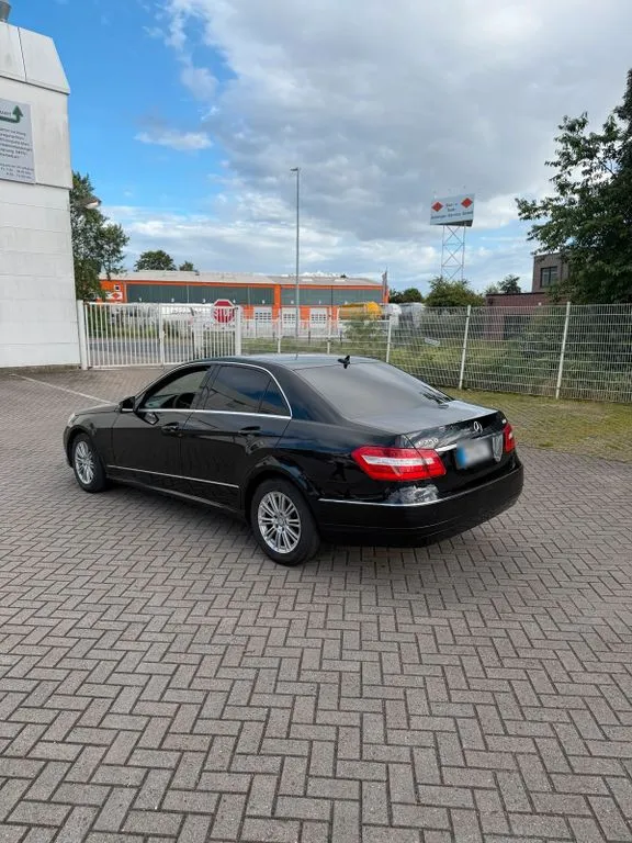 Mercedes-Benz E 250