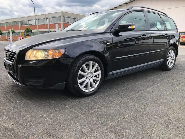 Volvo V50
