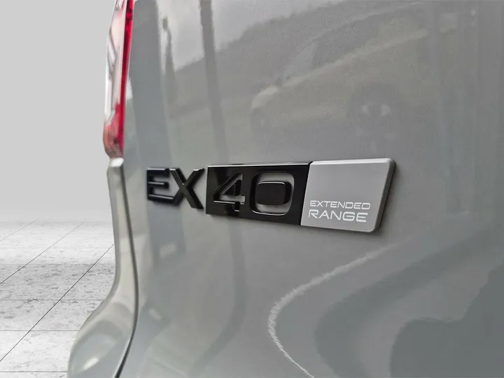 Volvo EX40