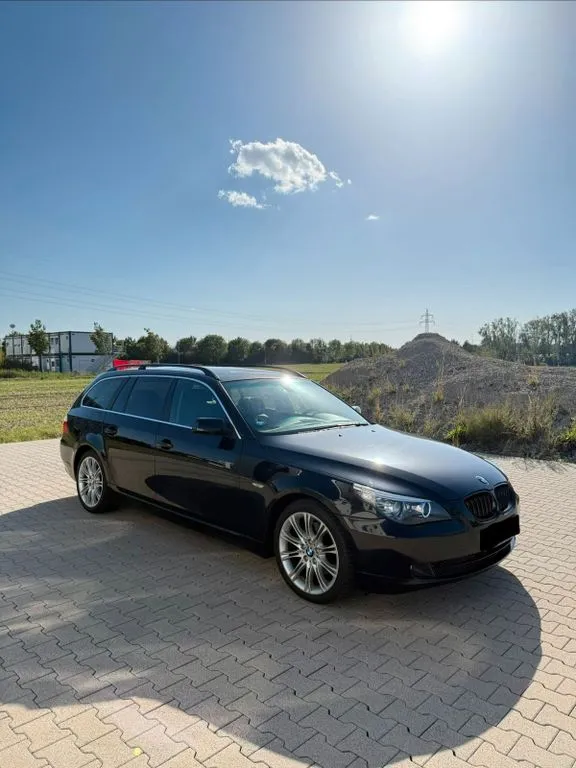 BMW 525