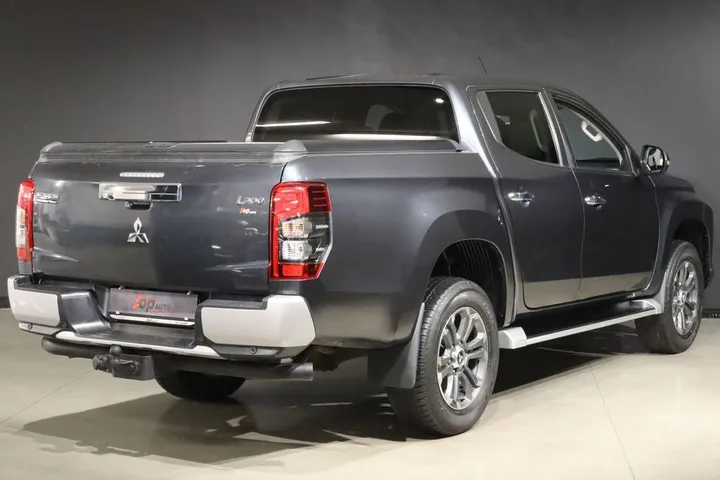 Mitsubishi L200