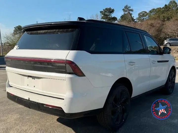 Lincoln Navigator