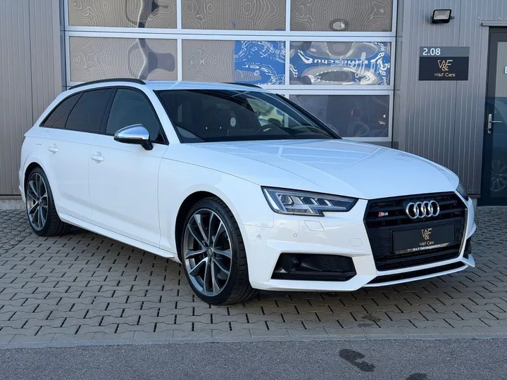 Audi S4