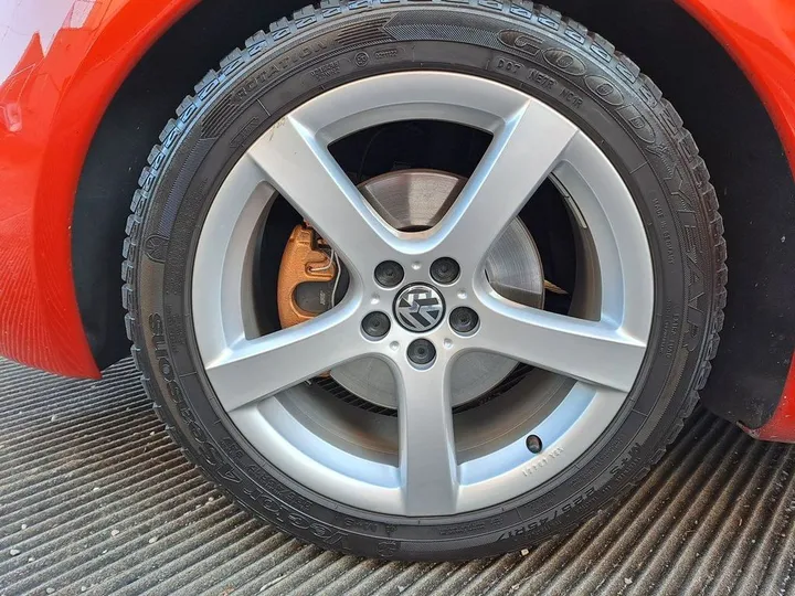 Volkswagen New Beetle