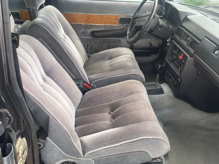 Volvo 264