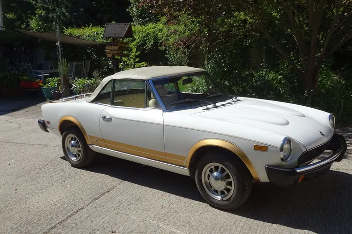 Fiat 124 Spider