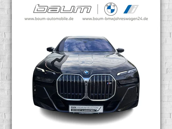 BMW M760