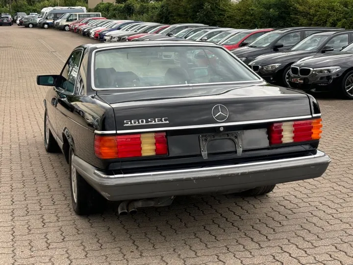 Mercedes-Benz 560