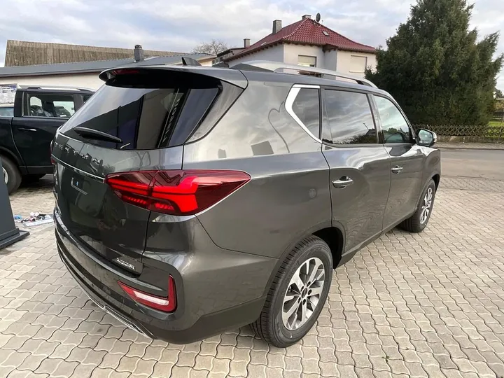 KGM Rexton