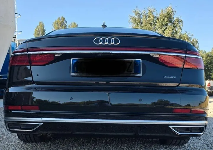 Audi A8