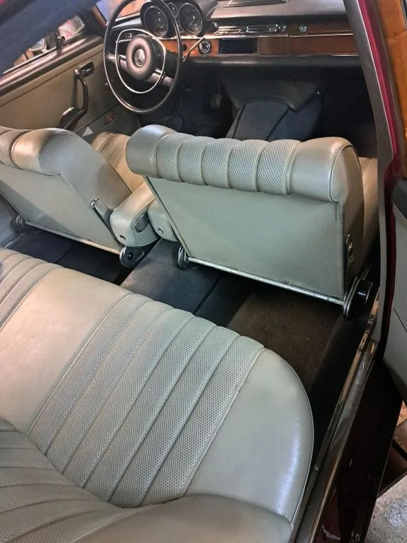 Mercedes-Benz 280