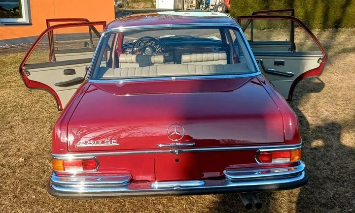 Mercedes-Benz 280