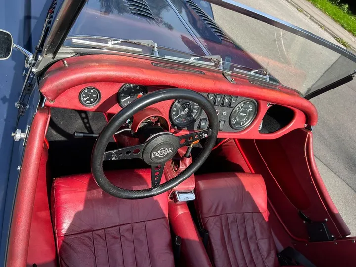 Morgan Plus 8