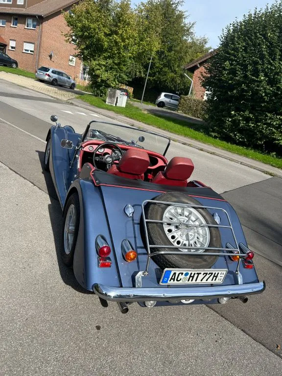 Morgan Plus 8