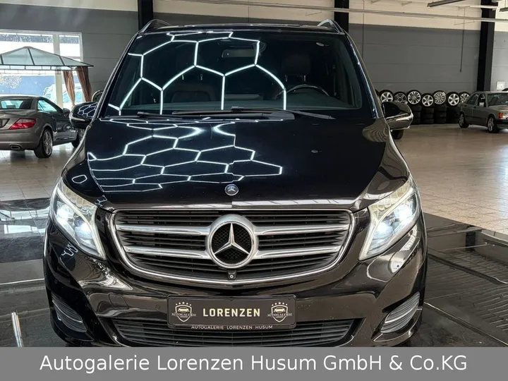 Mercedes-Benz V 250