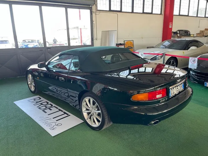 Aston Martin DB