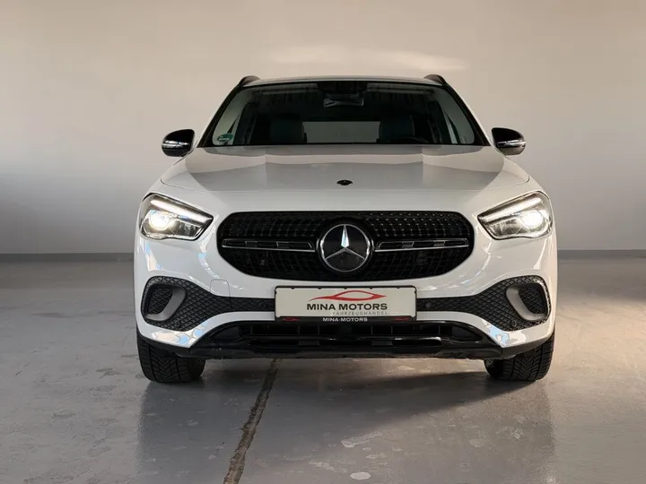 Mercedes-Benz GLA 180