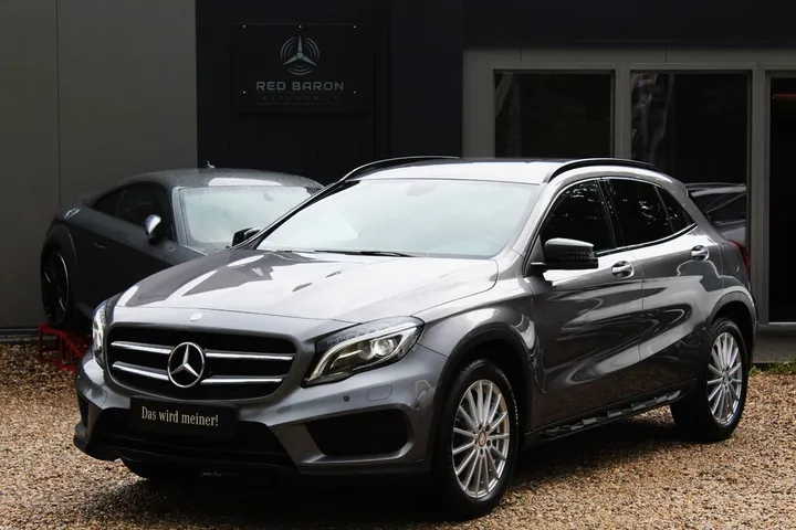 Mercedes-Benz GLA 200