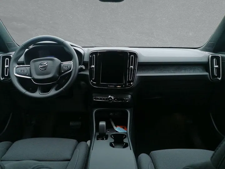 Volvo EX40
