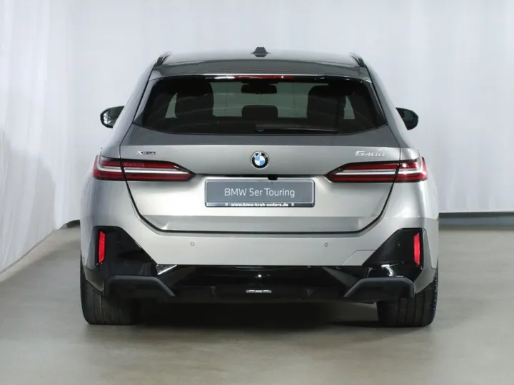 BMW 540