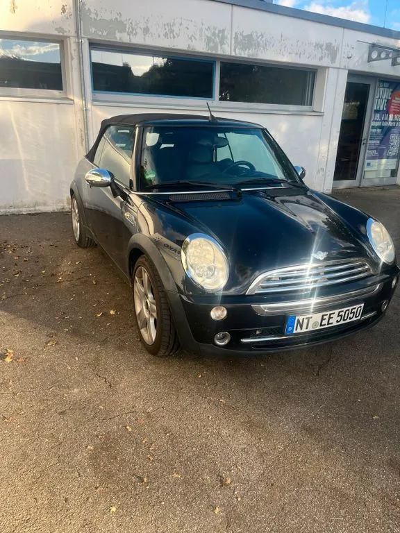 MINI Cooper Cabrio
