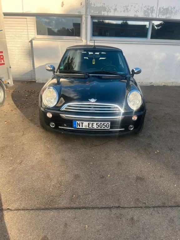 MINI Cooper Cabrio