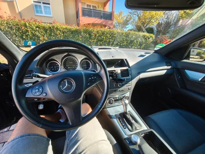 Mercedes-Benz C 220