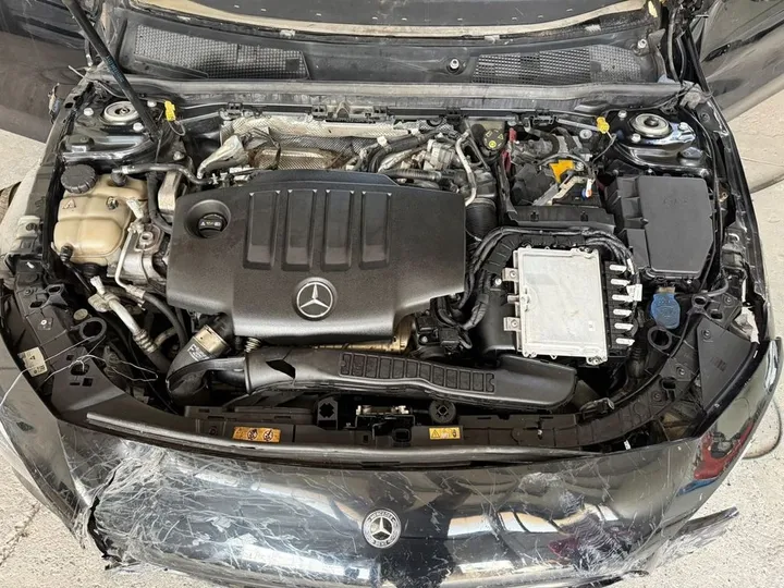 Mercedes-Benz A 220