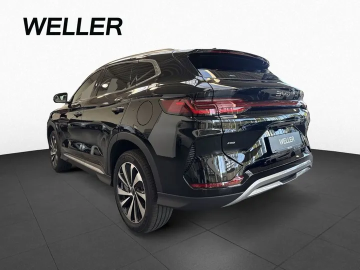 BYD SEAL