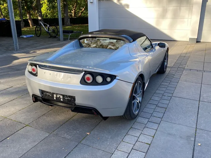 Tesla Roadster