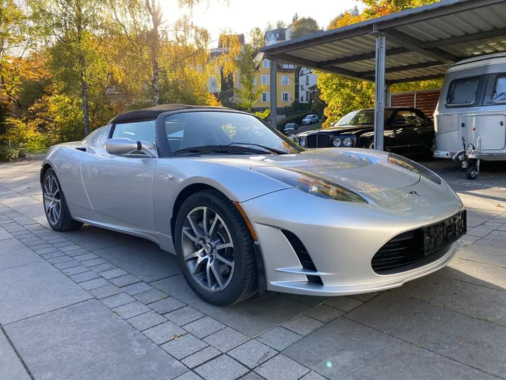Tesla Roadster