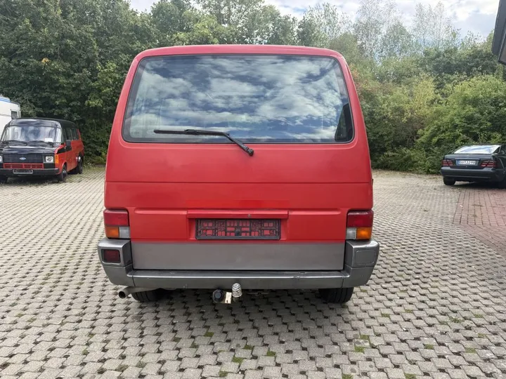 Volkswagen T4 Caravelle