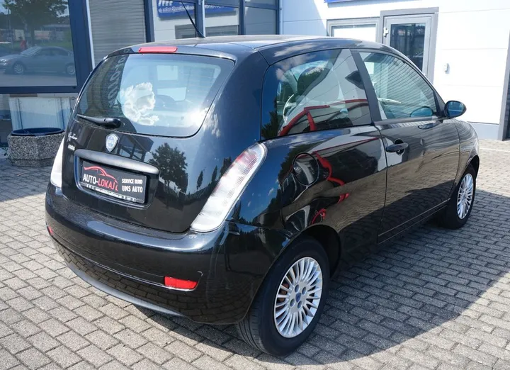Lancia Ypsilon