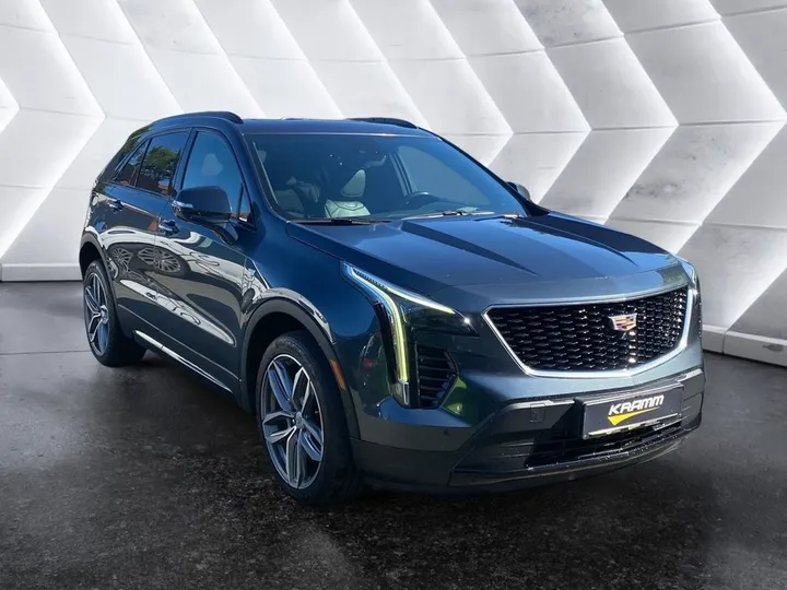 Cadillac XT4