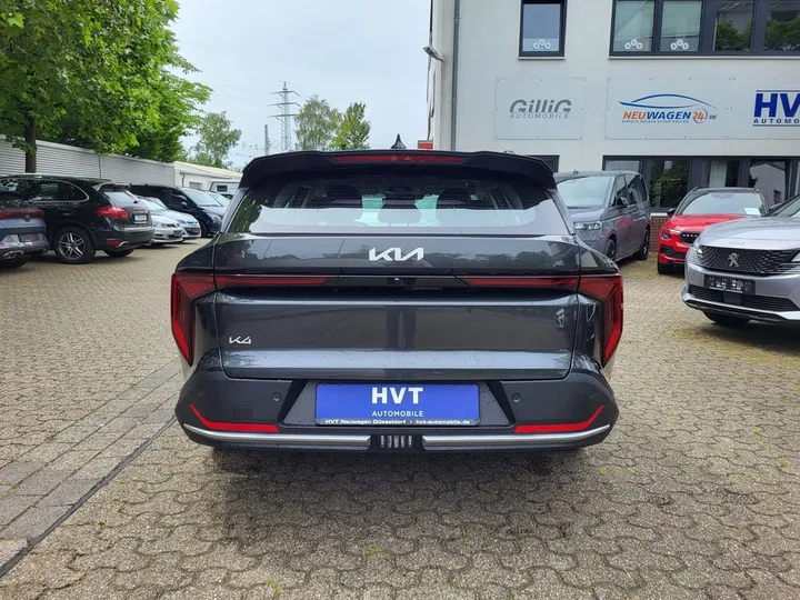 Kia K4