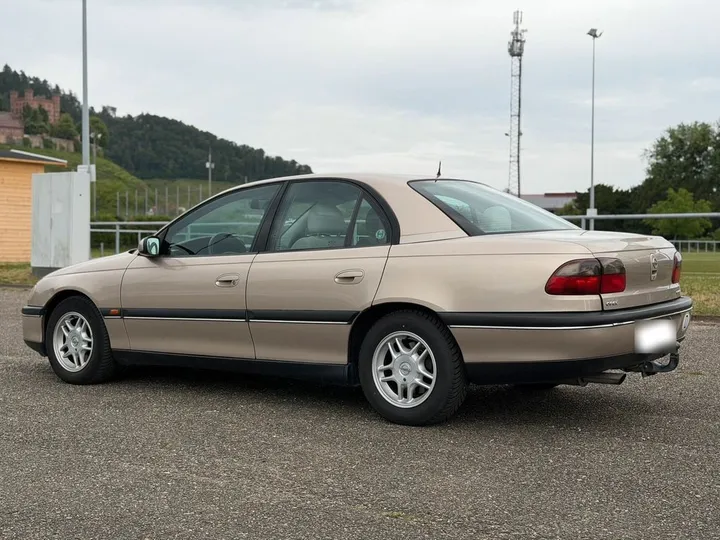 Opel Omega