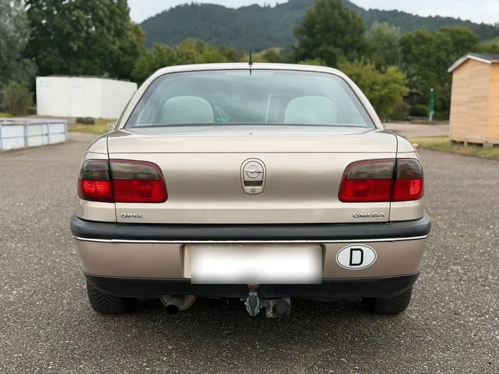 Opel Omega