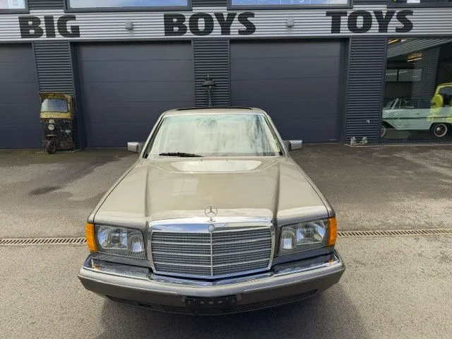 Mercedes-Benz 300