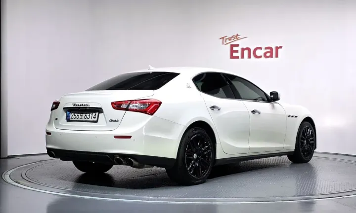Maserati Ghibli