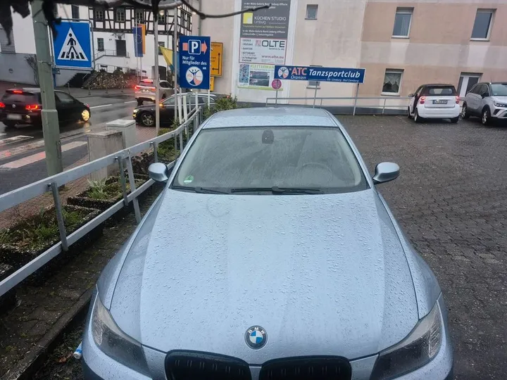 BMW 320
