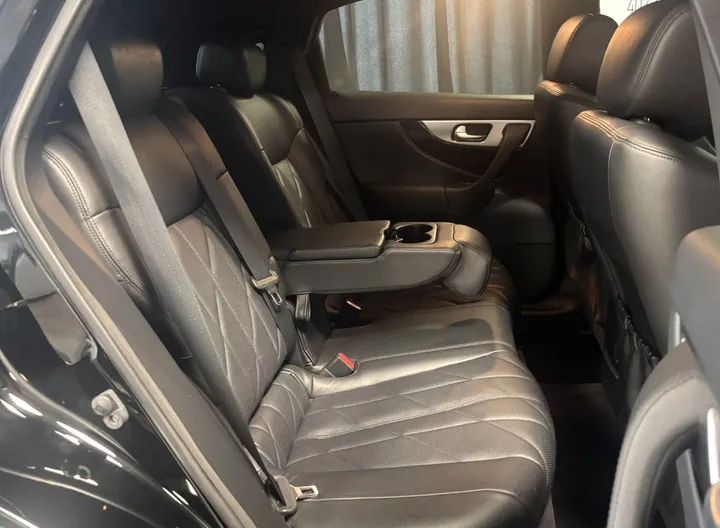 Infiniti FX