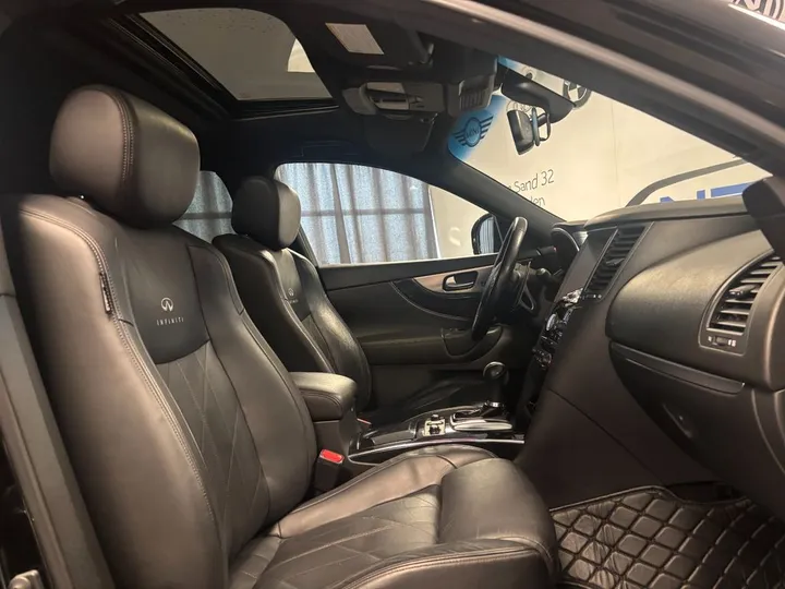 Infiniti FX