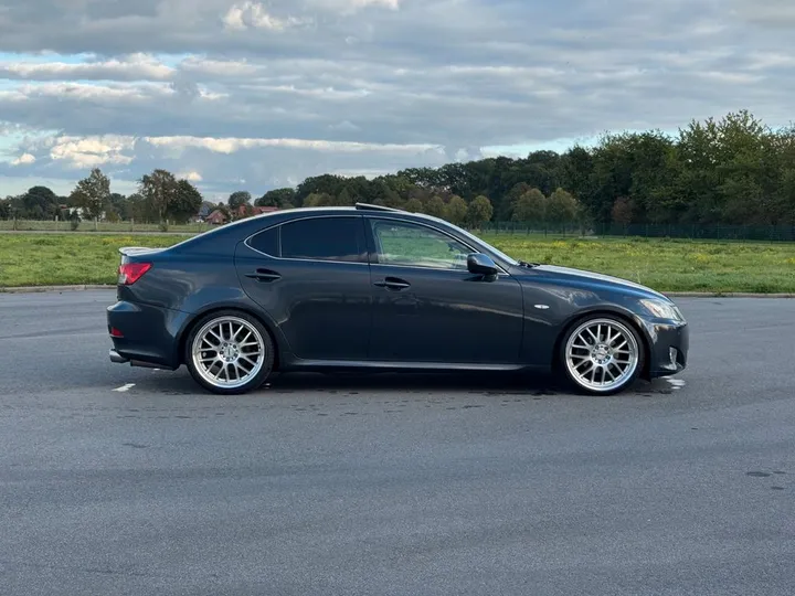 Lexus IS 250