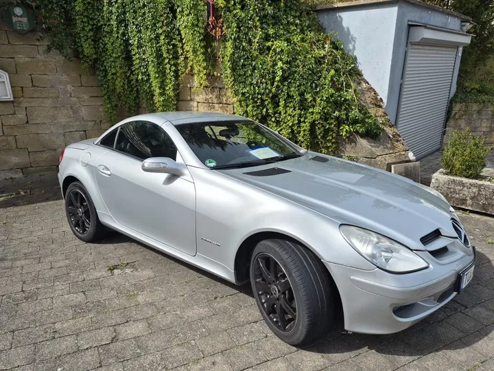 Mercedes-Benz SLK 200