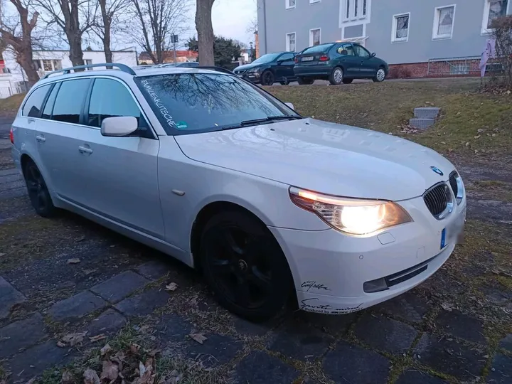 BMW 525