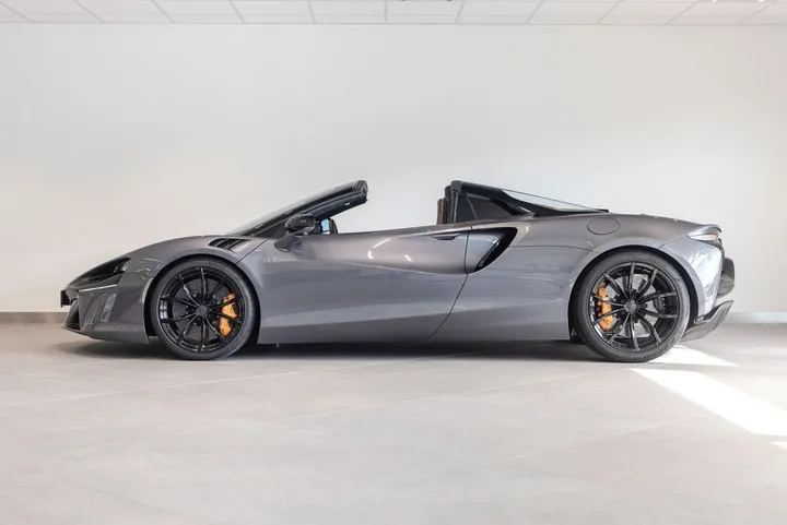 McLaren Artura
