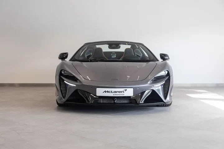 McLaren Artura